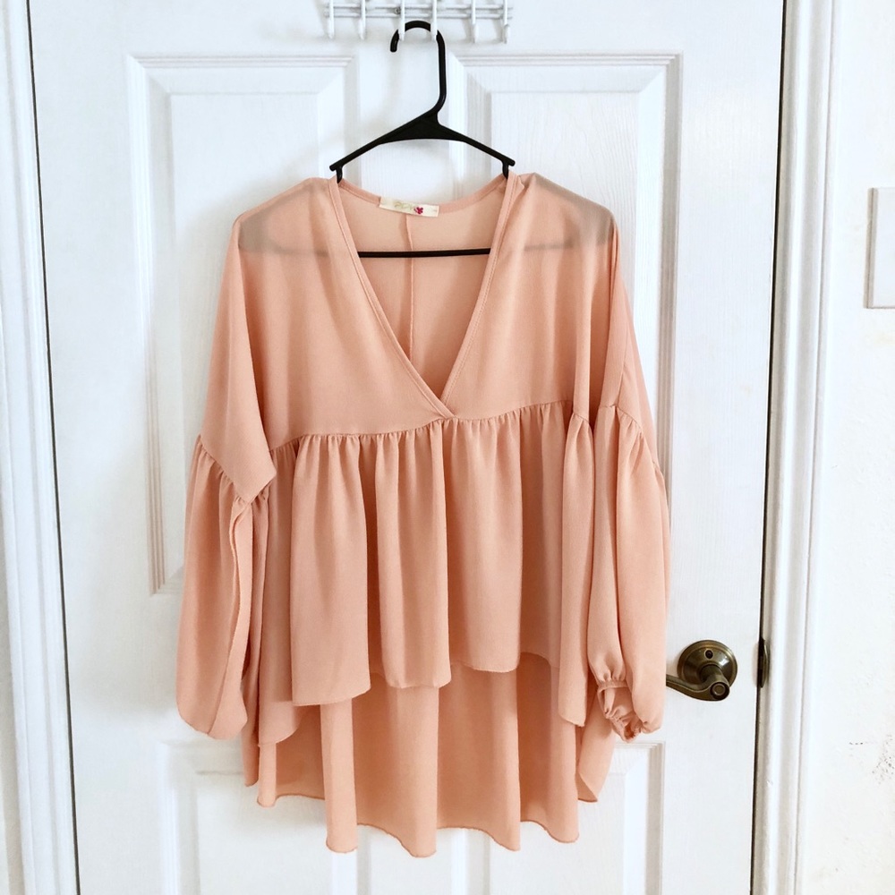 Pink/ Peach V-neck flowy top w/ “balloon sleeves”
